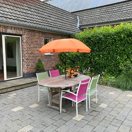 Heidehof Pension B & B Elten Esterno foto