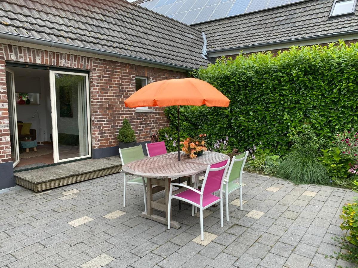 Heidehof Pension B & B Elten Esterno foto