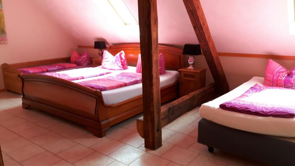 Heidehof Pension B & B Elten Esterno foto