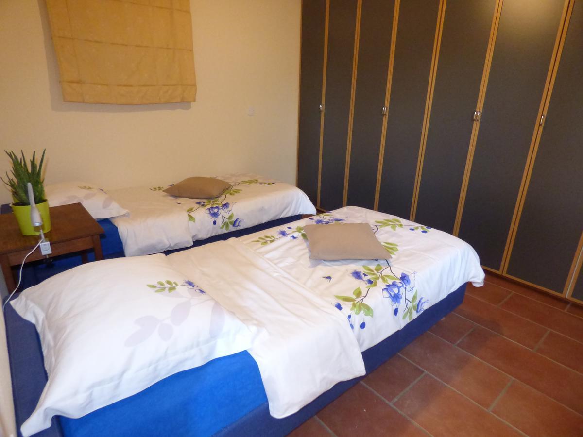 Heidehof Pension B & B Elten Esterno foto